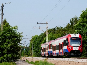 Pociągi w Polsce są coraz punktualniejsze