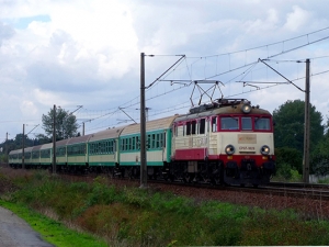 Będzie dodatkowy pociąg z Gdyni do Krakowa