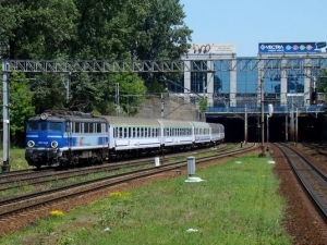 Warszawa: utrudnienia w ruchu pociągów