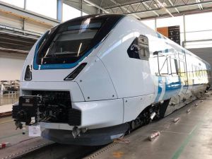 Bombardier kończy pierwszy pociąg ZEFIRO Express dla Västtrafik
