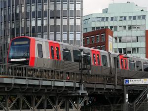 Alstom dostarczy 32 dodatkowe pociągi metra typu DT5 do Hamburga