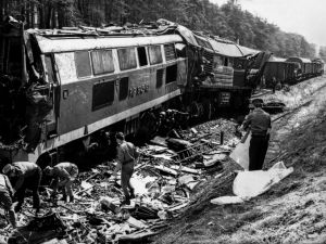 Katastrofa kolejowa pod Otłoczynem w powojennej historii Polski wydarzyła się 43 lata temu