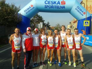 Drużyna polskich kolejarzy z brązem na zawodach biegowych w Czechach