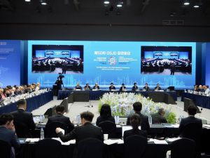 50 - jubileuszowa sesja ministerialna Organizacji Współpracy Kolei odbyła się w koreańskim Pusanie