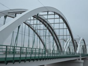Dwa mosty i dwa tory nad Bugiem na trasie Warszawa - Białystok