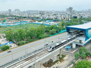 Spółka zależna DB rozpoczyna operacje na nowej sieci szybkiego transportu w Indiach
