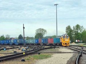 Pilotażowy pociąg LTG Cargo, który pod koniec kwietnia wyjechał na Ukrainę, powrócił na Litwę.