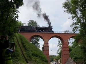 Pociąg retro z parowozem Ol49 do Łagowa