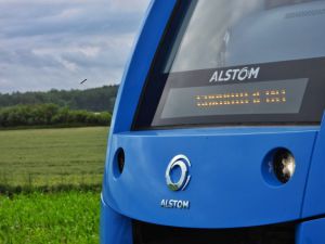 Alstom zaprezentował Coradia iLint,  pierwszy na świecie pociąg wodorowy