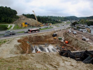 PKM: prace przy budowie wiaduktu nad ul. Słowackiego