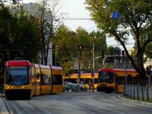 Transport szynowy podstawą komunikacji w Warszawie