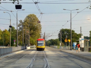Warszawskie tramwaje jeżdżą coraz szybciej
