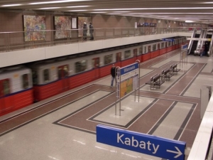 Więcej pociągów w warszawskim metrze