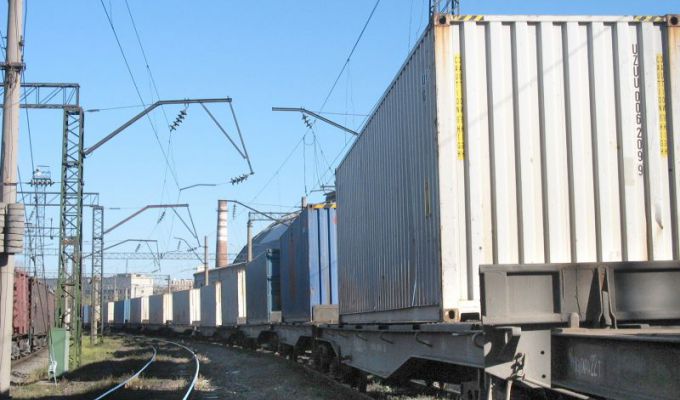 14 pociągów kontenerowych z Chin do krajów UE przejechało w styczniu 2021 przez Ukrainę
