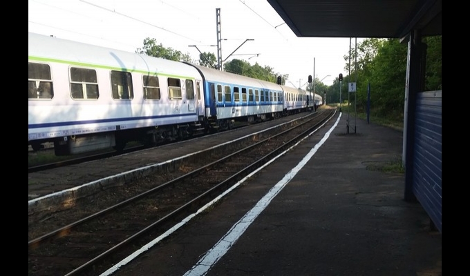 UTK: pociągi PKP IC nie mieściły się na peronach
