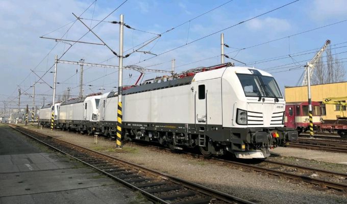 České dráhy przejmują trzy kolejne Vectrony, zastępią lokomotywy 151 i 380.