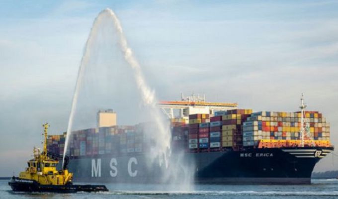 Wolumen przeładunków w Rotterdamie po raz pierwszy przekracza 15 mln kontenerów TEU