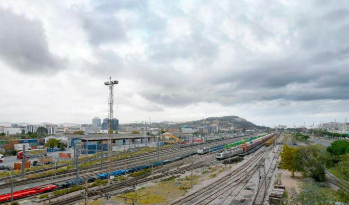 Port w Barcelonie i Adif tworzą spółkę Train Port Barcelona