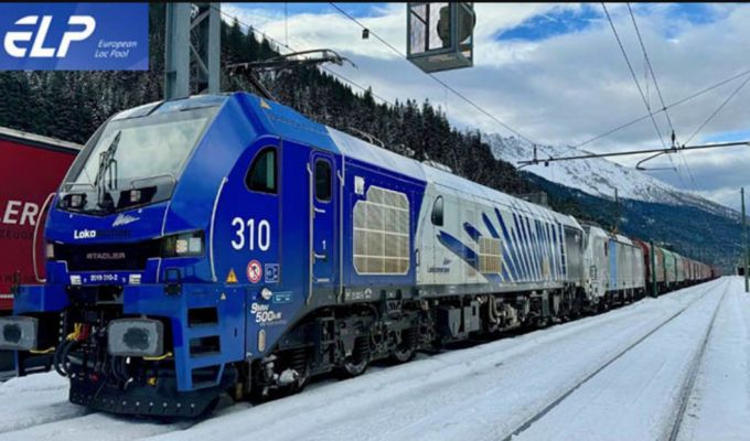 Lokomotywy Euro9000 firmy Stadler Rail docierają do przełęczy Brennera