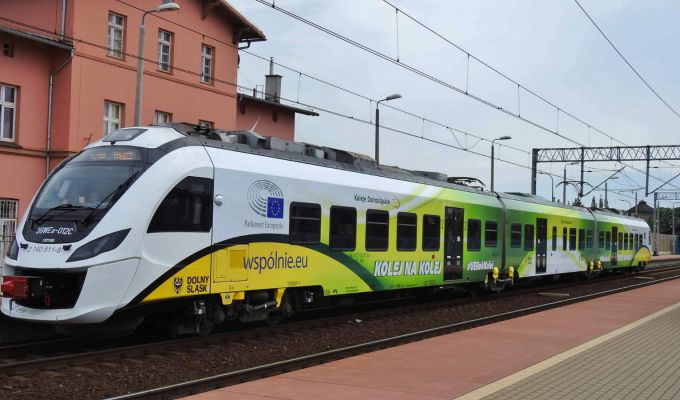 Specjalny pociąg Kolei Dolnośląskich promuje Europejski Rok Kolei