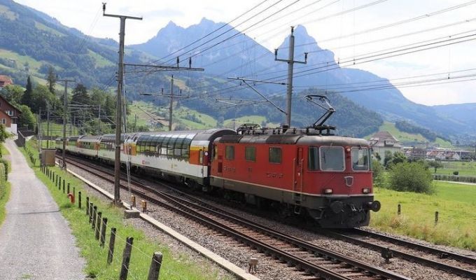 Panoramiczny wagon będzie nadal kursował z pociągiem Porta Moravica z Wiednia do Przemyśla.