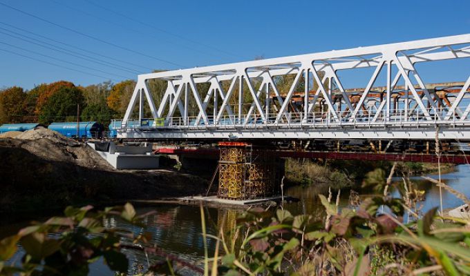 Powstaje nowy most kolejowy nad Kanałem Kędzierzyńskim