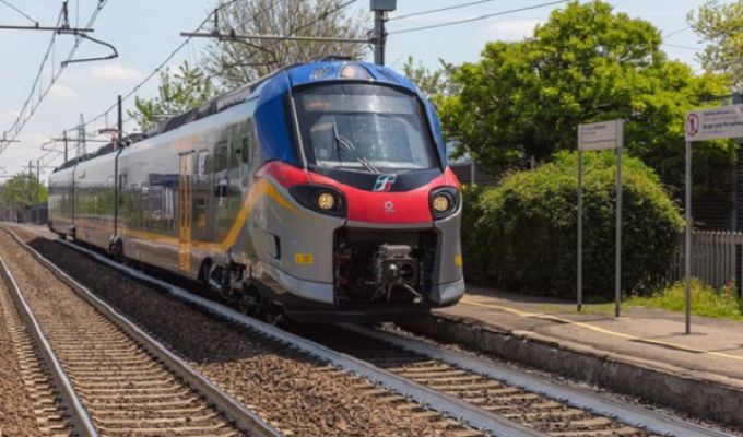 Alstom i włoska Divisione Ferroviaria TUA podpisali dwa kontrakty o wartości 33 mln euro
