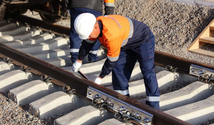 Przełomowy megaprojekt: Kazachstan i Uzbekistan zostaną połączone nową linią kolejową