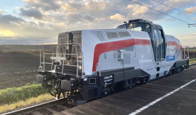  ORLEN kupił pierwszą w Polsce lokomotywę wodorową i rozpoczął jej testy