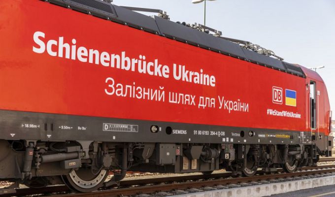 Sprzedaż specjalnie wykonanego modelu H0 lokomotywy DB Rail Bridge wspiera pomoc dla Ukrainy