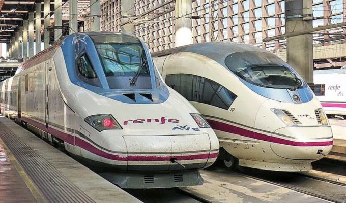Renfe sprzedało ponad 120 000 biletów na podróż do Francji szybkim pociągiem AVE.
