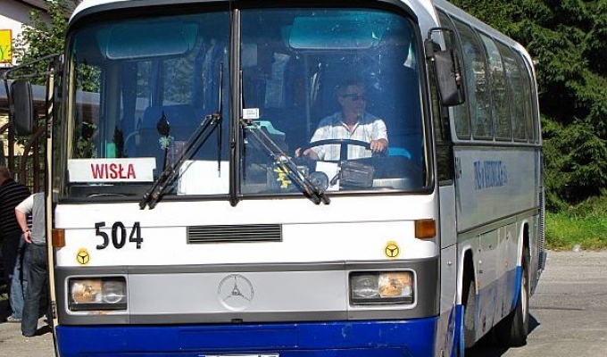 Koleje Śląskie wygrywają z autobusami?
