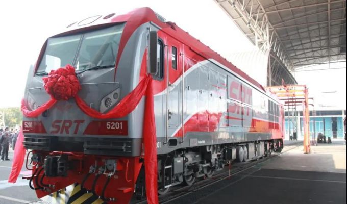 Partia 20 lokomotyw spalinowych CTA5B1 wyprodukowanych przez CRRC Qishuyan dotarła do Tajlandii