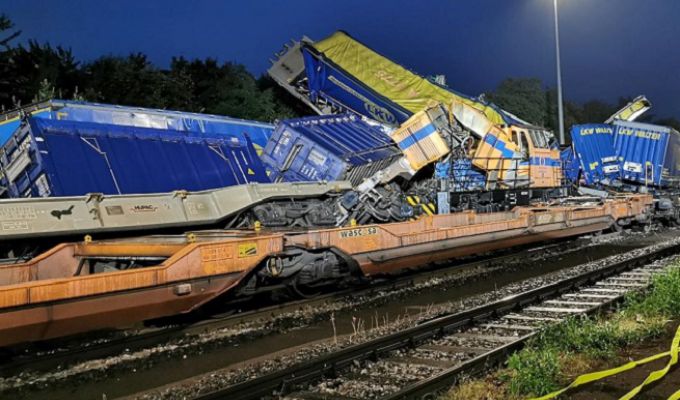 Wypadek kolejowy na terminalu kontenerowym w Herne - ogromne szkody materialne.