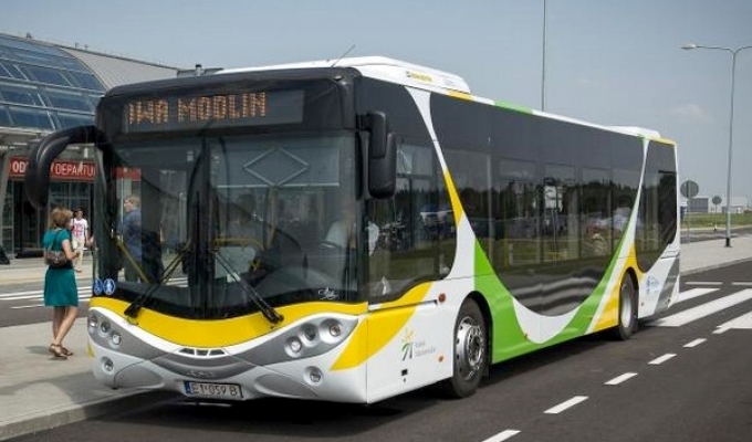 Nowy rozkład jazdy autobusów lotniskowych KM