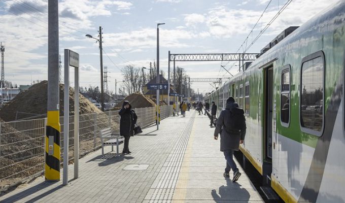  Na linii kolejowej Warszawa - Radom trwa modernizacja odcinków Czachówek – Warka i Warka – Radom