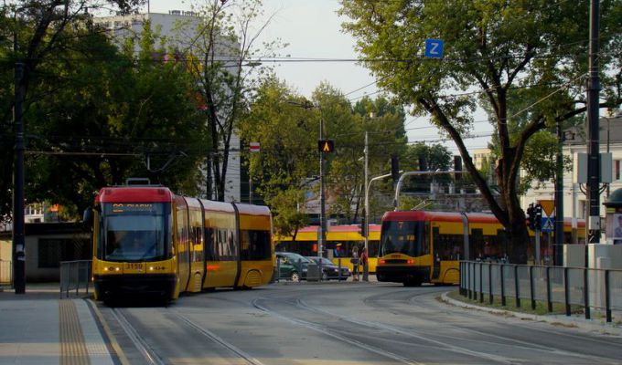 Gigantyczny przetarg w Warszawie. Stolica chce kupić 213 tramwajów za ponad 2,3 mld zł