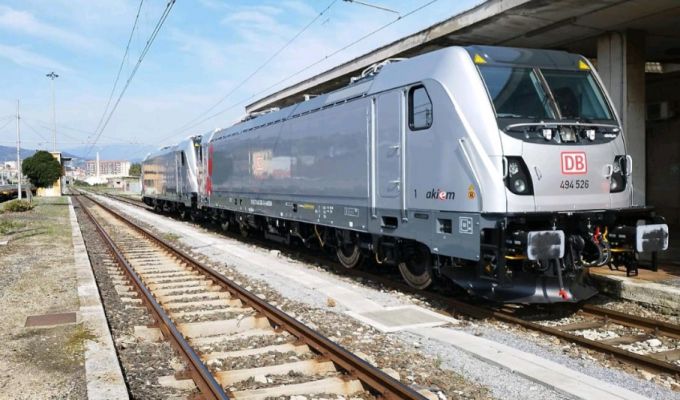 DB Cargo Italia otrzymuje pierwsze Traxxy 494 od Alstom i Akiem