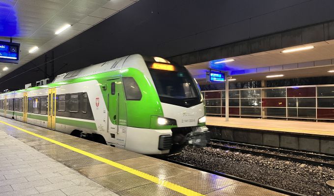 Utrudnienia pociągów Kolei Mazowieckich na linii R7