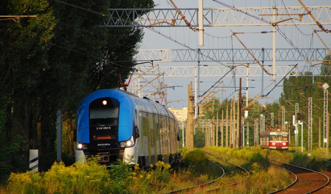 KŚ uruchomią więcej pociągów niż PR