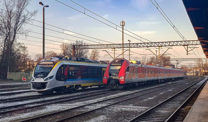UTK: Polacy lubią podróżować koleją