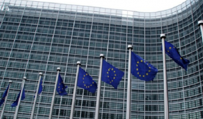 Komisja Europejska zatwierdza pomoc na restrukturyzację dla spółki Przewozy Regionalne