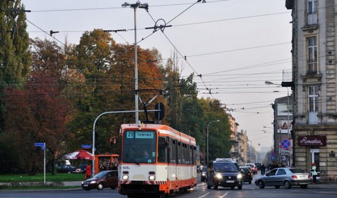 W Łodzi tramwaj zastępuje autobus