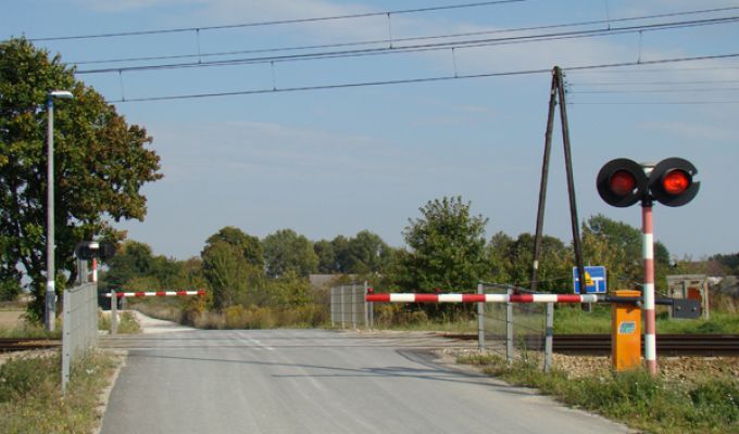 Łódź: zamknęli przejazd kolejowy na Śląskiej